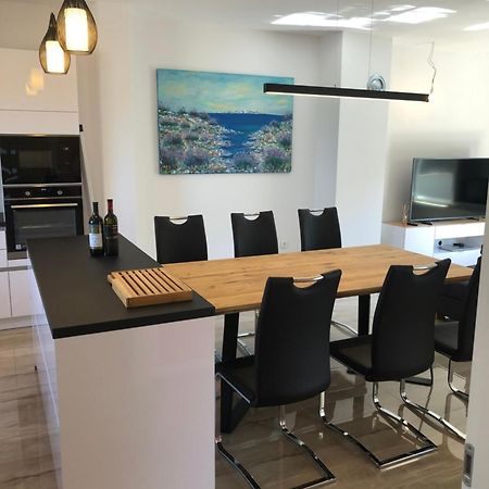 Ferienhaus Luka 扎达尔 外观 照片