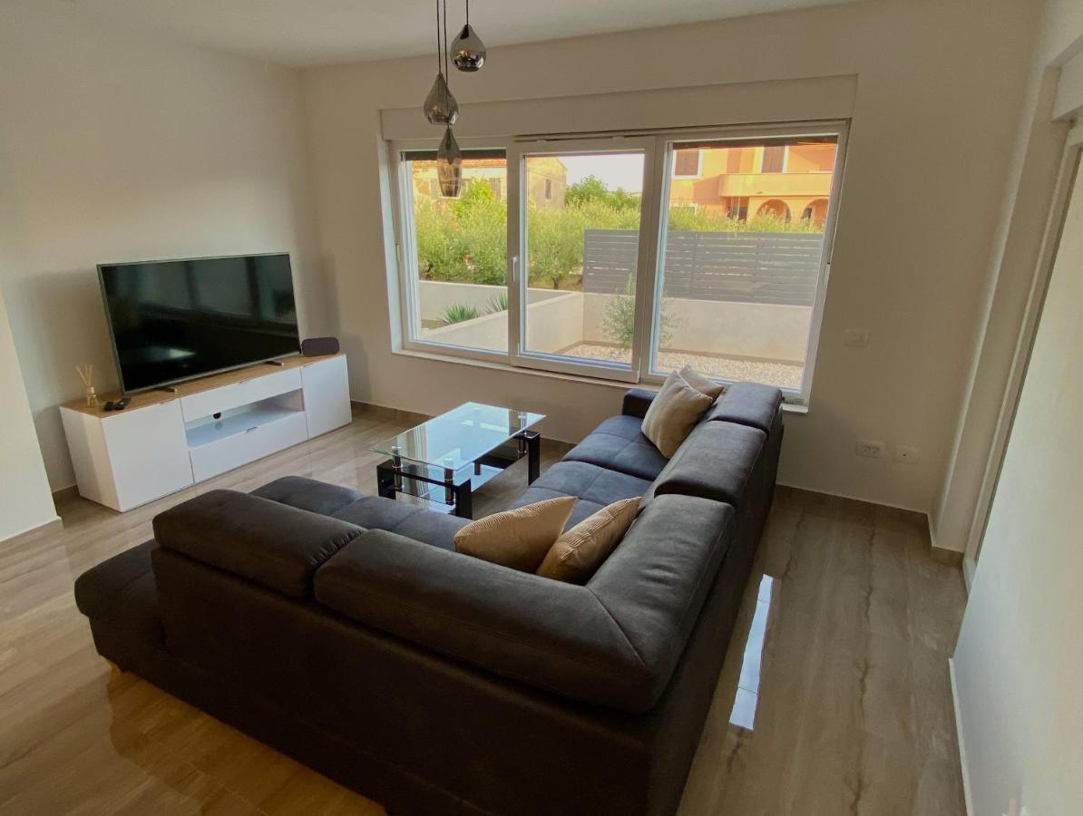 Ferienhaus Luka 扎达尔 外观 照片